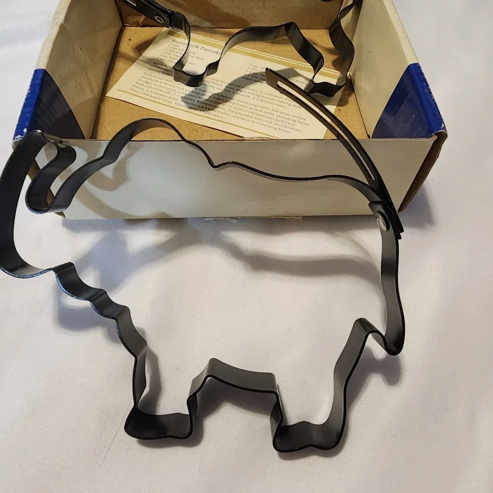 Circus‎ Pancake Molds Seal Lion Elephant Non-Stick 2001 Original Box